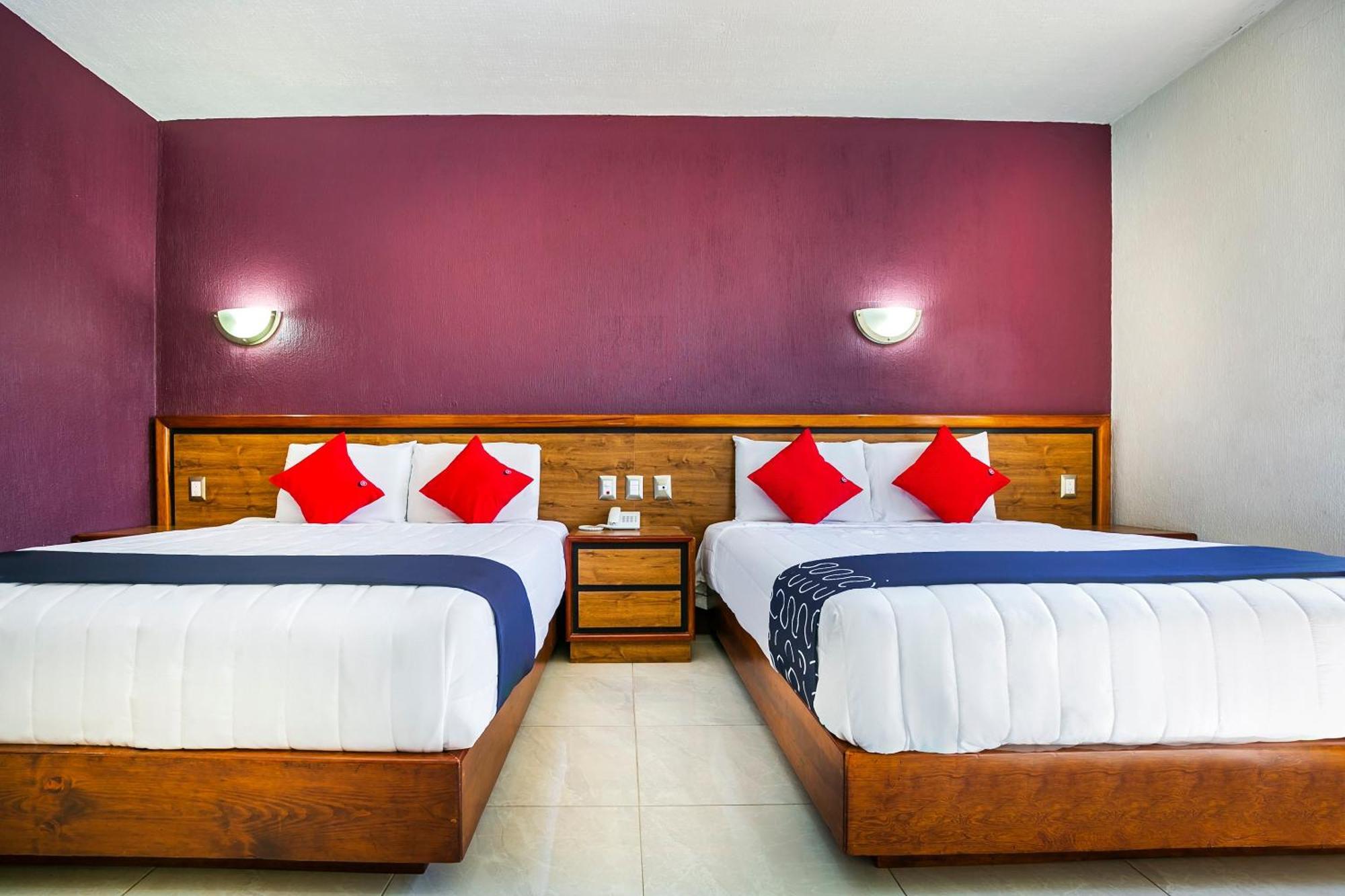 Capital O Hotel Casa Blanca, Морелия Экстерьер фото