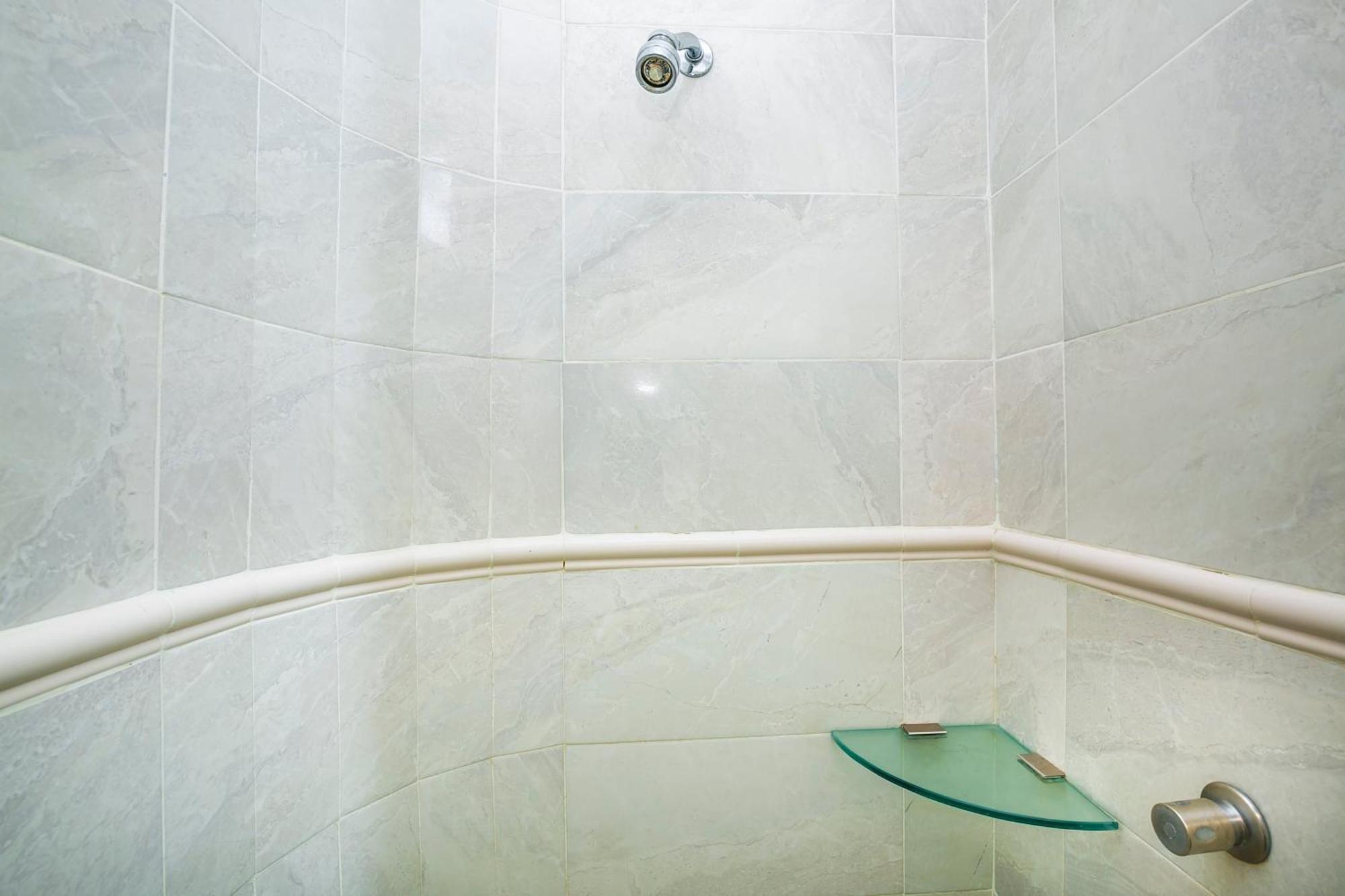 Capital O Hotel Casa Blanca, Морелия Экстерьер фото